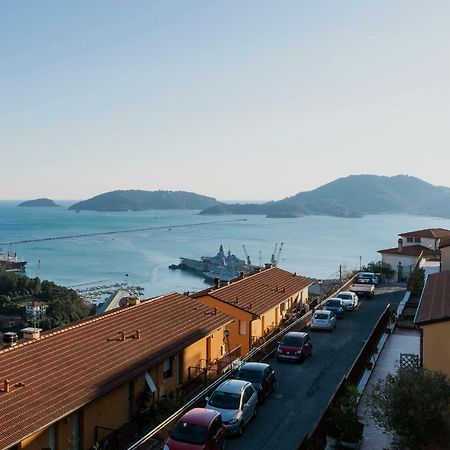 La Terrazza Sul Golfo Apartment Специя Екстериор снимка